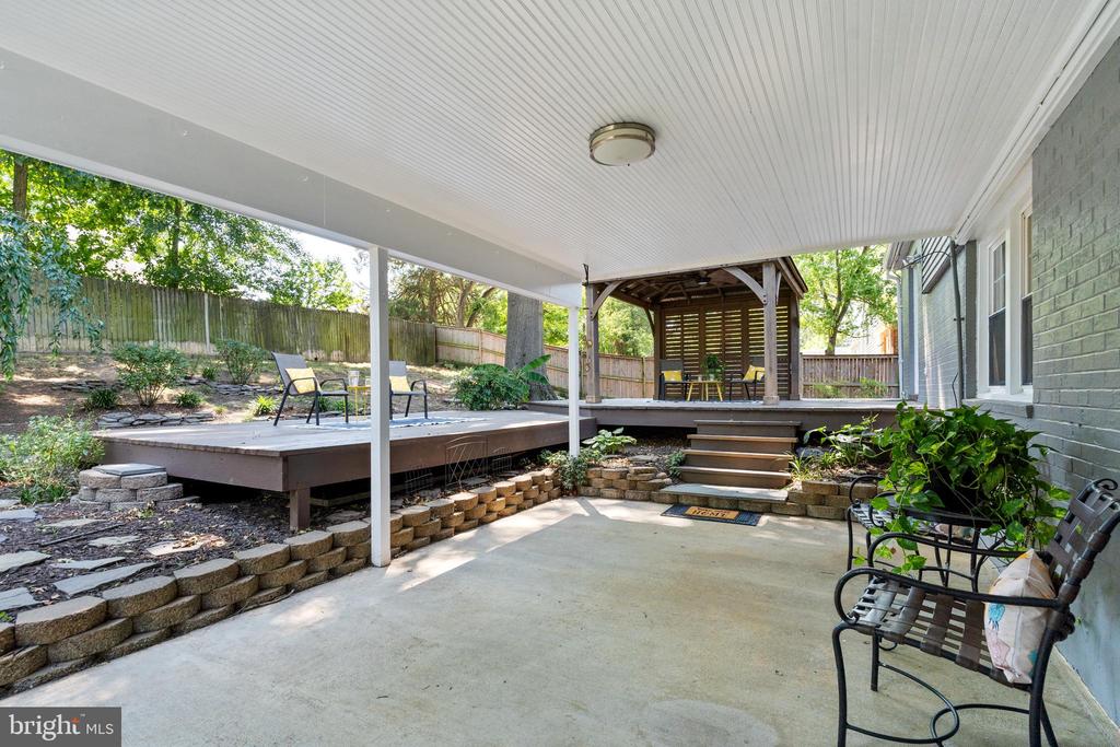 1066 Dalebrook Dr
