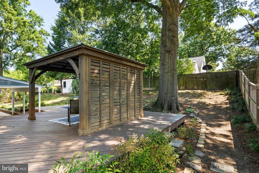 1066 Dalebrook Dr