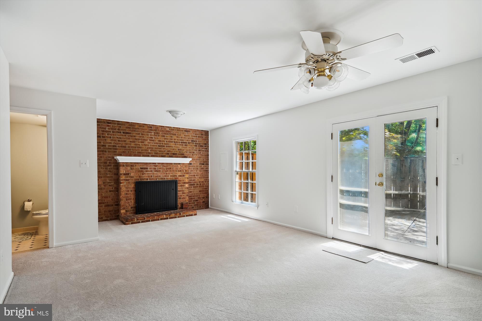 8231 Cedar Landing Ct
