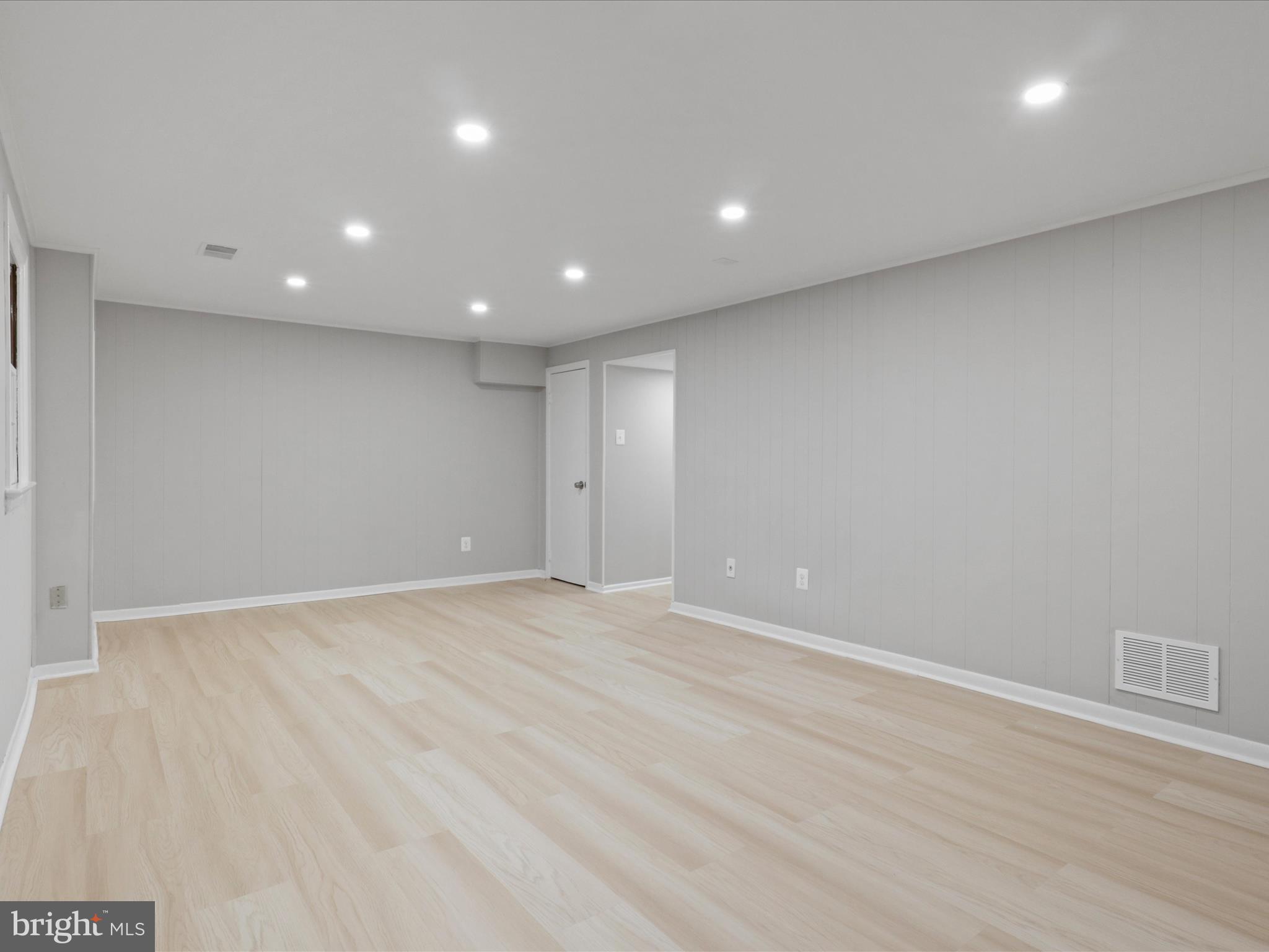 8315 Uxbridge Ct