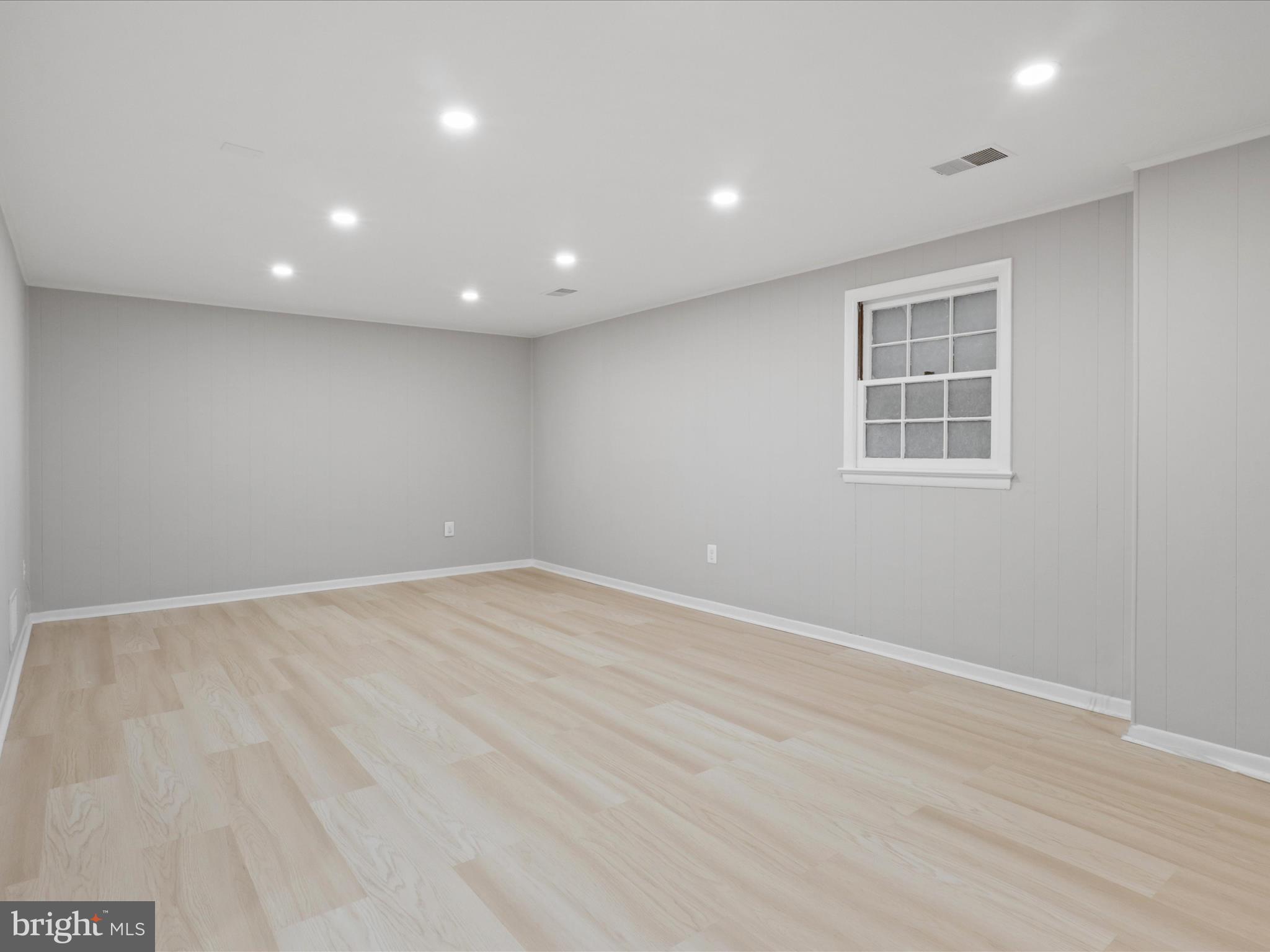 8315 Uxbridge Ct