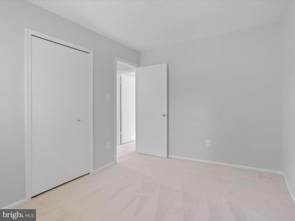 8315 Uxbridge Ct