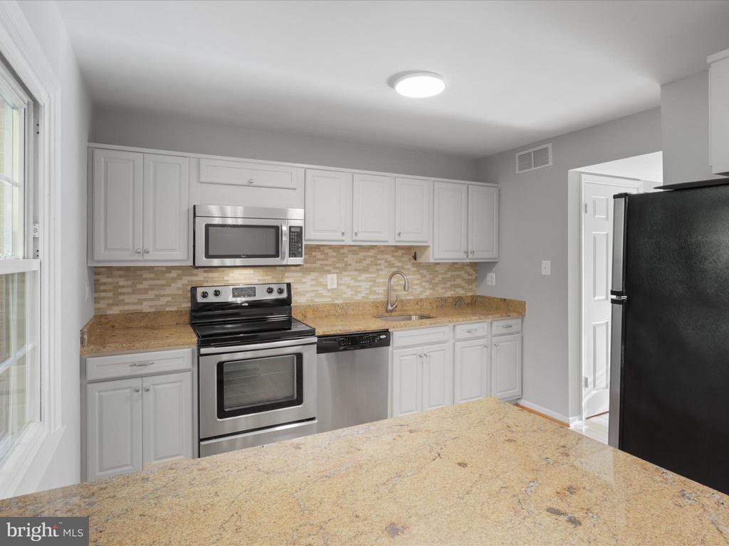 8315 Uxbridge Ct