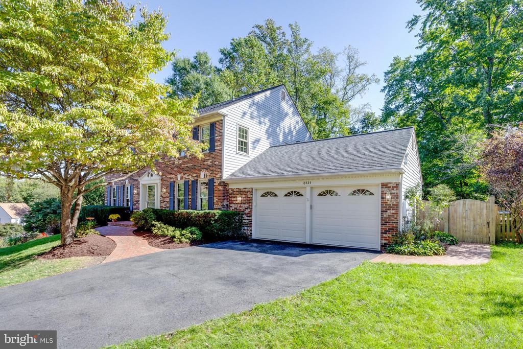 8425 Golden Aspen Ct
