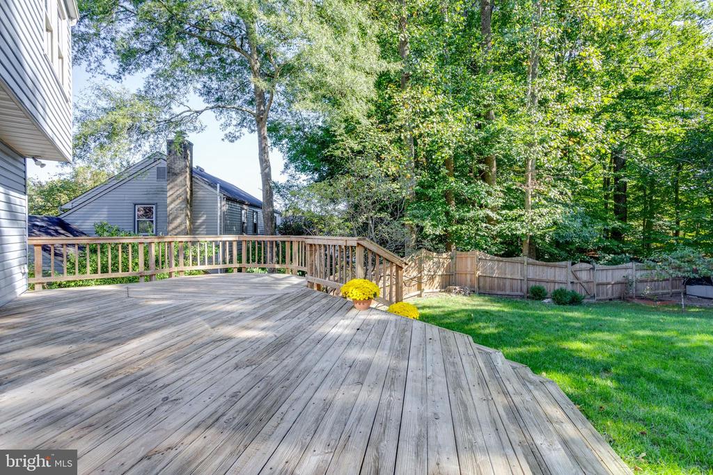 8425 Golden Aspen Ct