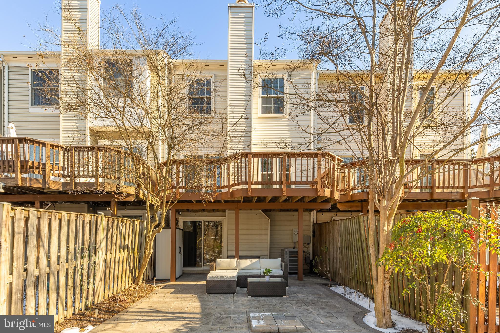 5710 Ridge View Dr