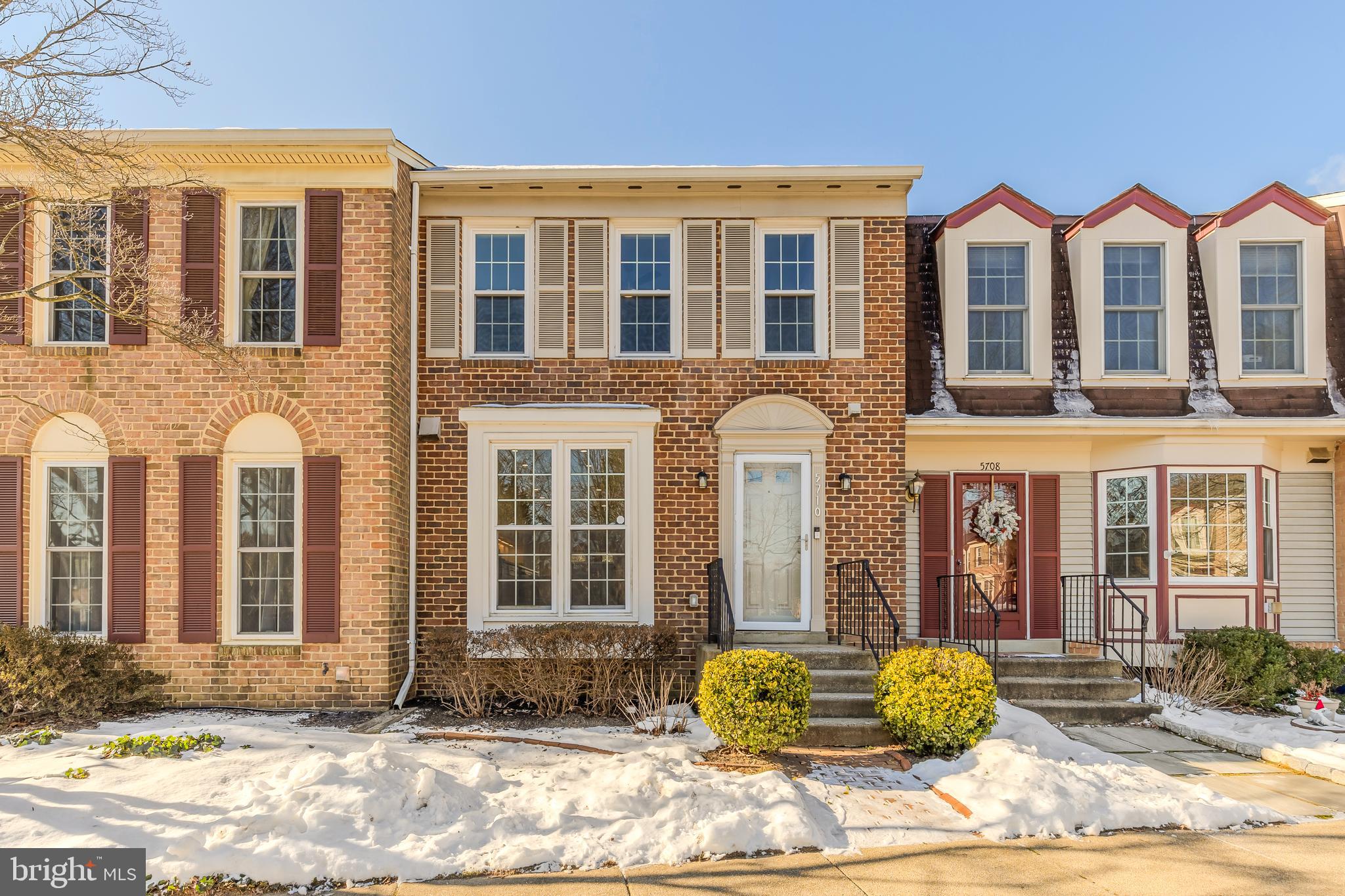 5710 Ridge View Dr