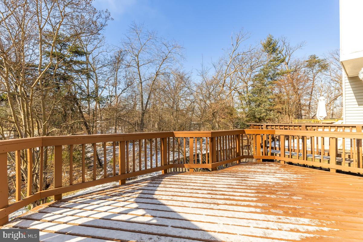 5710 Ridge View Dr