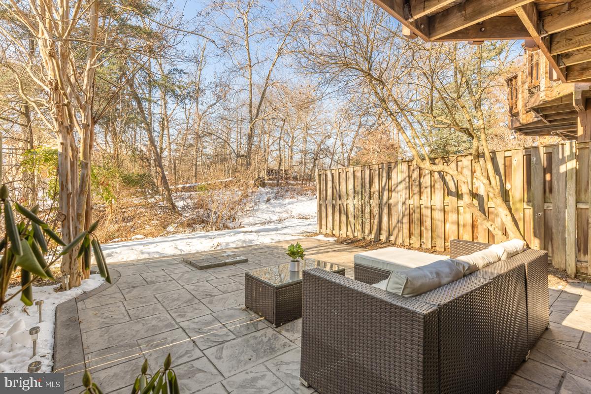 5710 Ridge View Dr