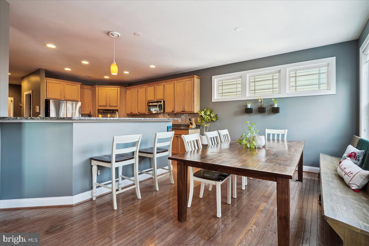 8727 FLOWERING DOGWOOD LN