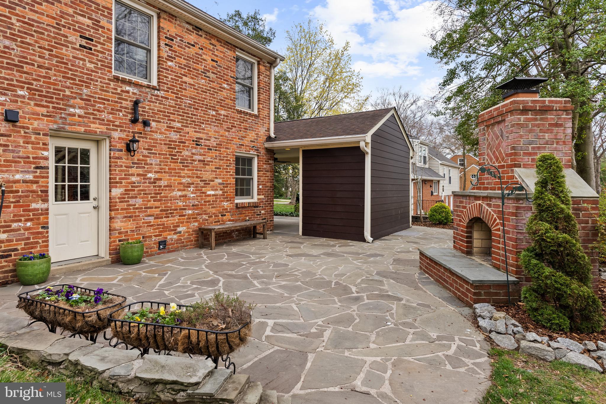 913 Croton Dr