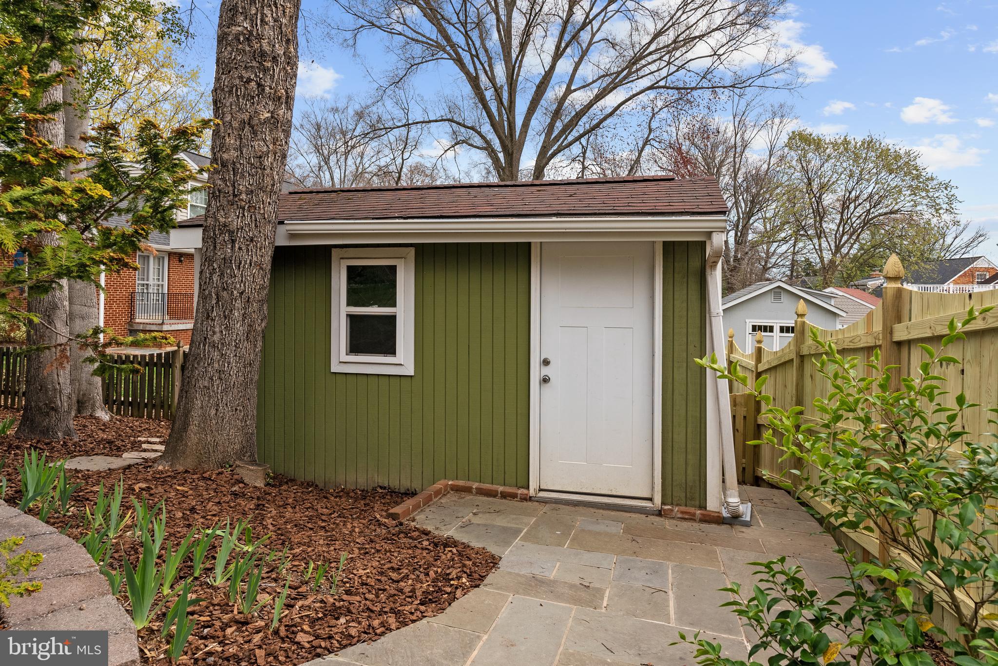 913 Croton Dr