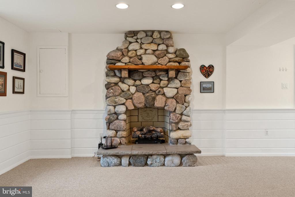 913 Croton Dr