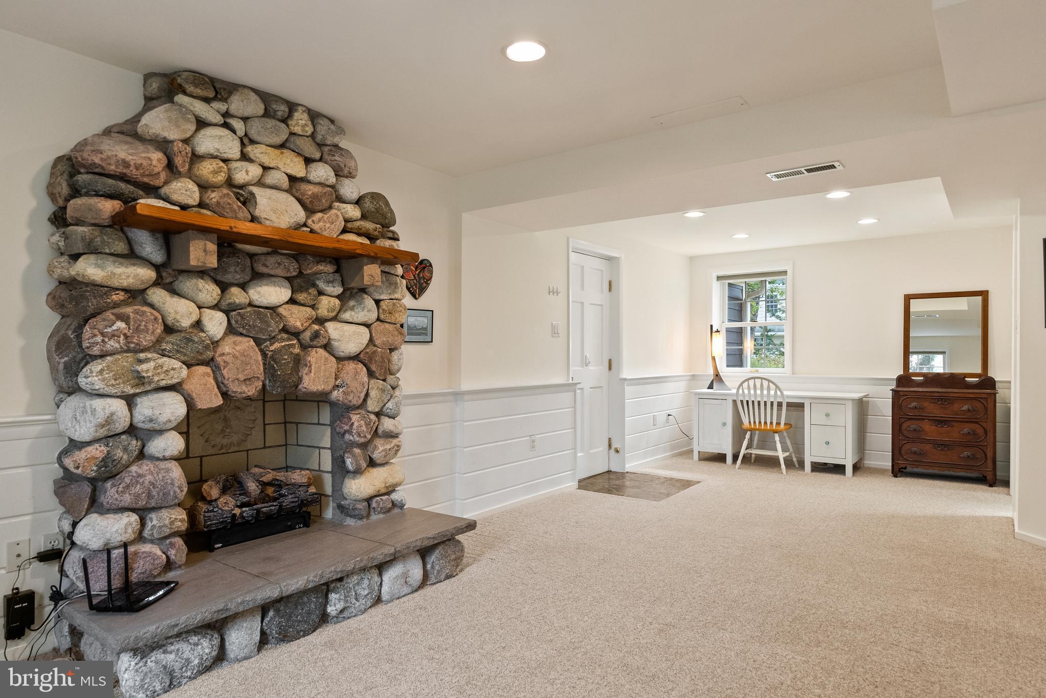 913 Croton Dr