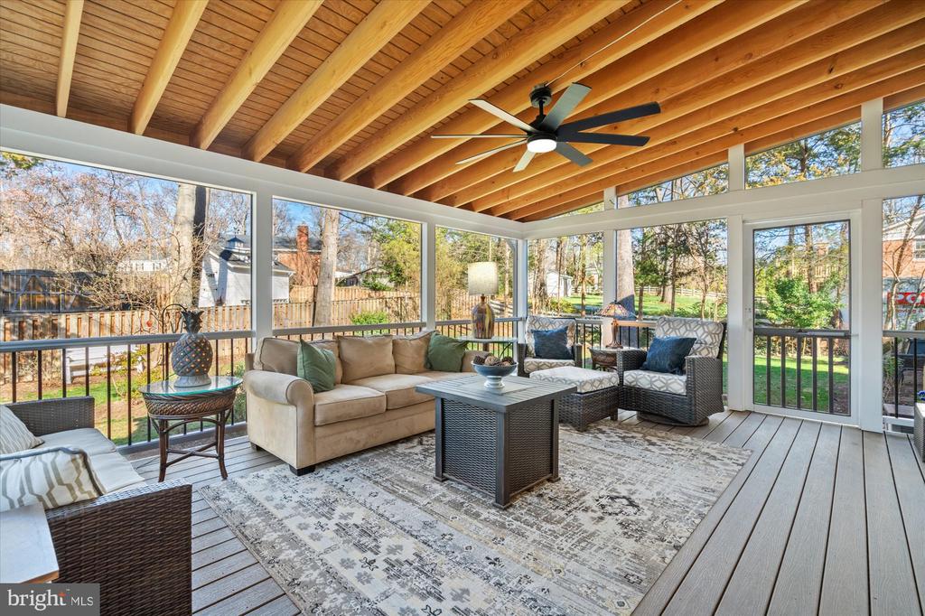 3808 Westgate Dr