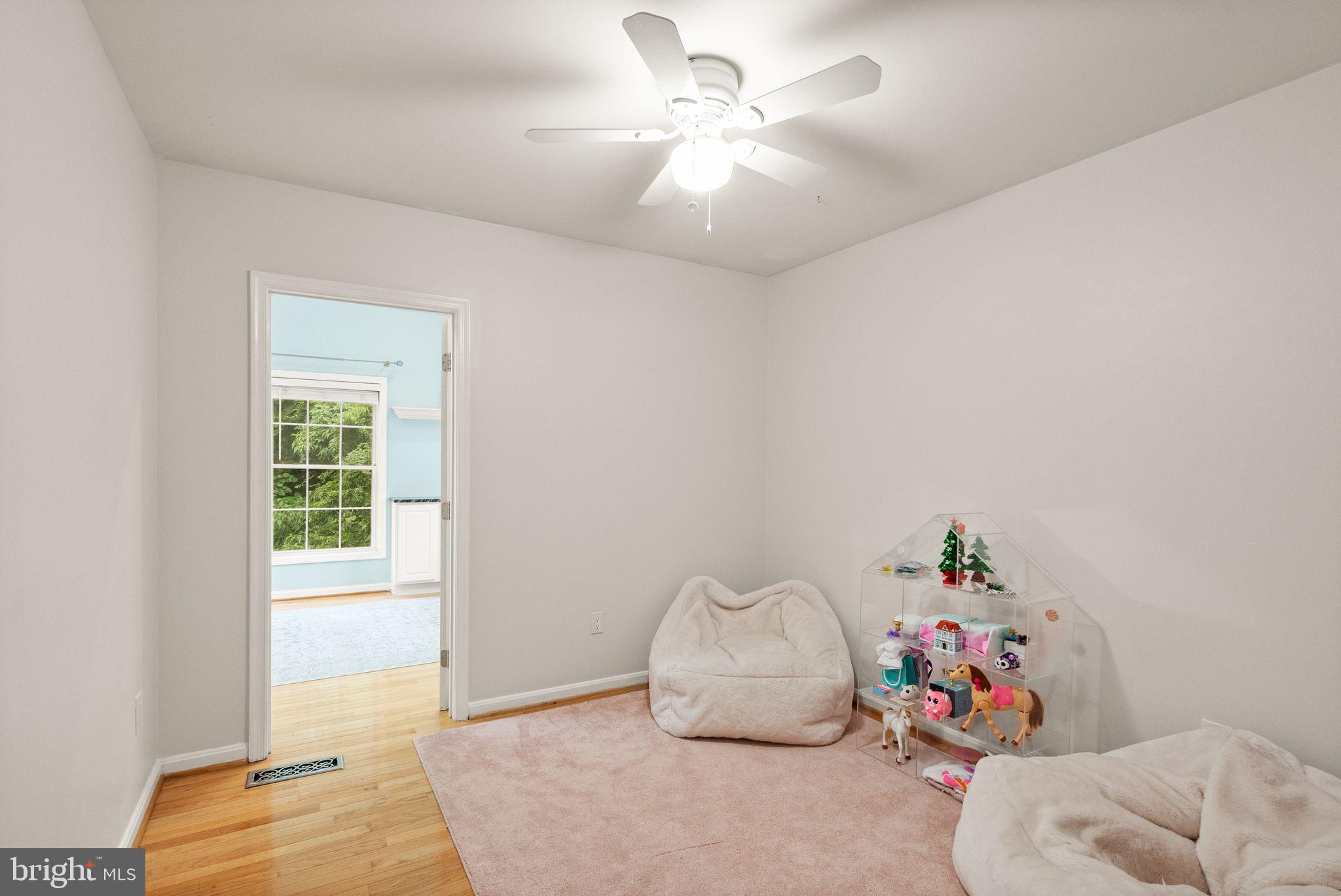 9121 Silver Pointe Way