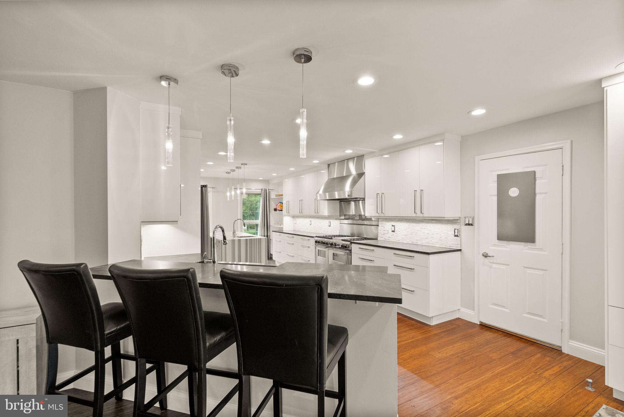 9121 Silver Pointe Way