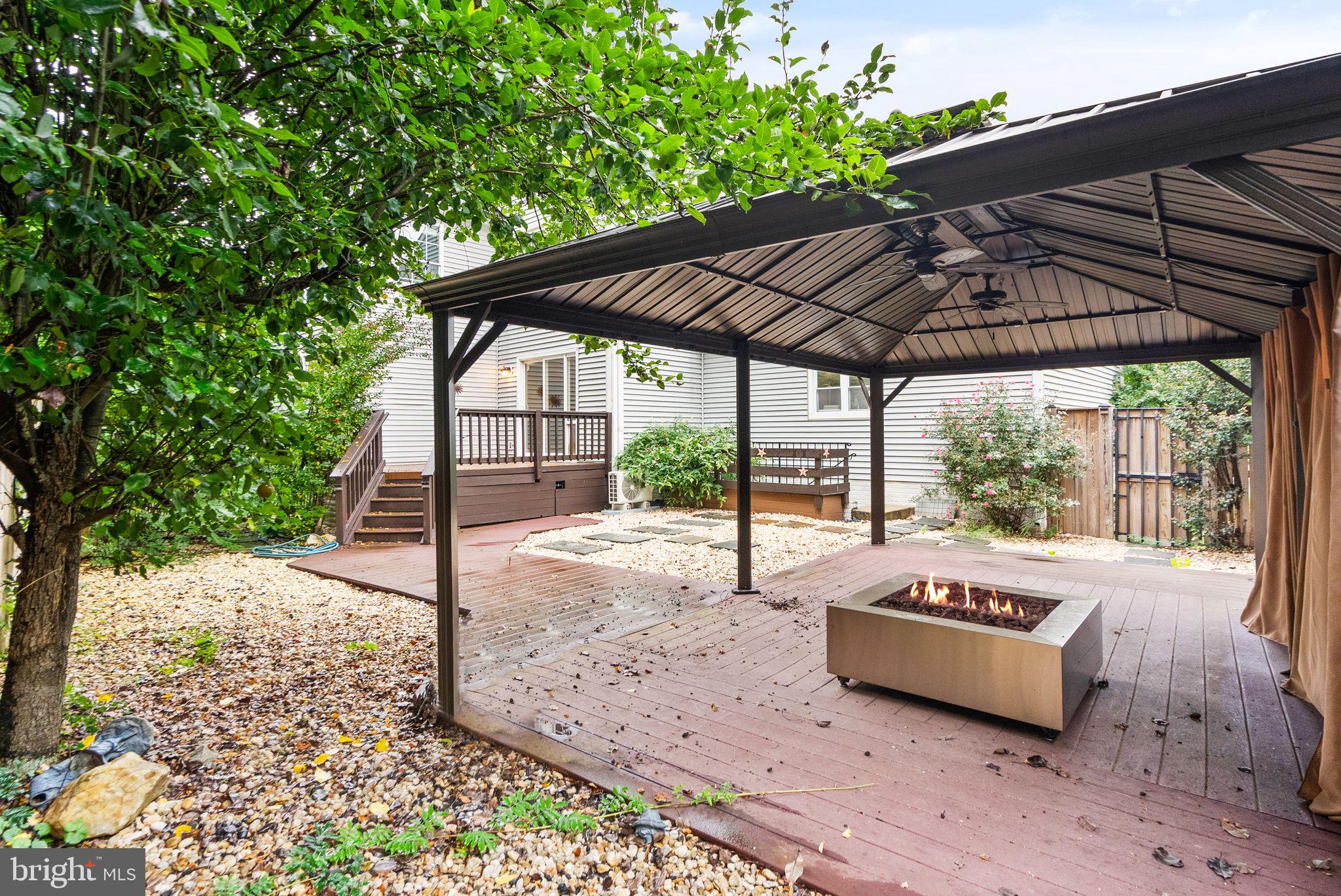 9121 Silver Pointe Way