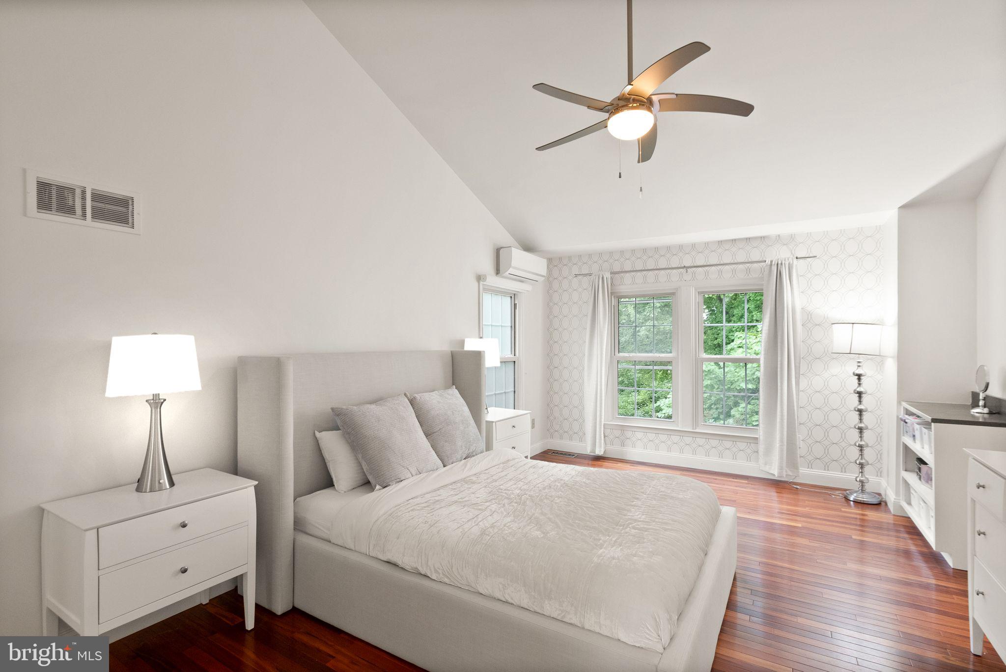 9121 Silver Pointe Way