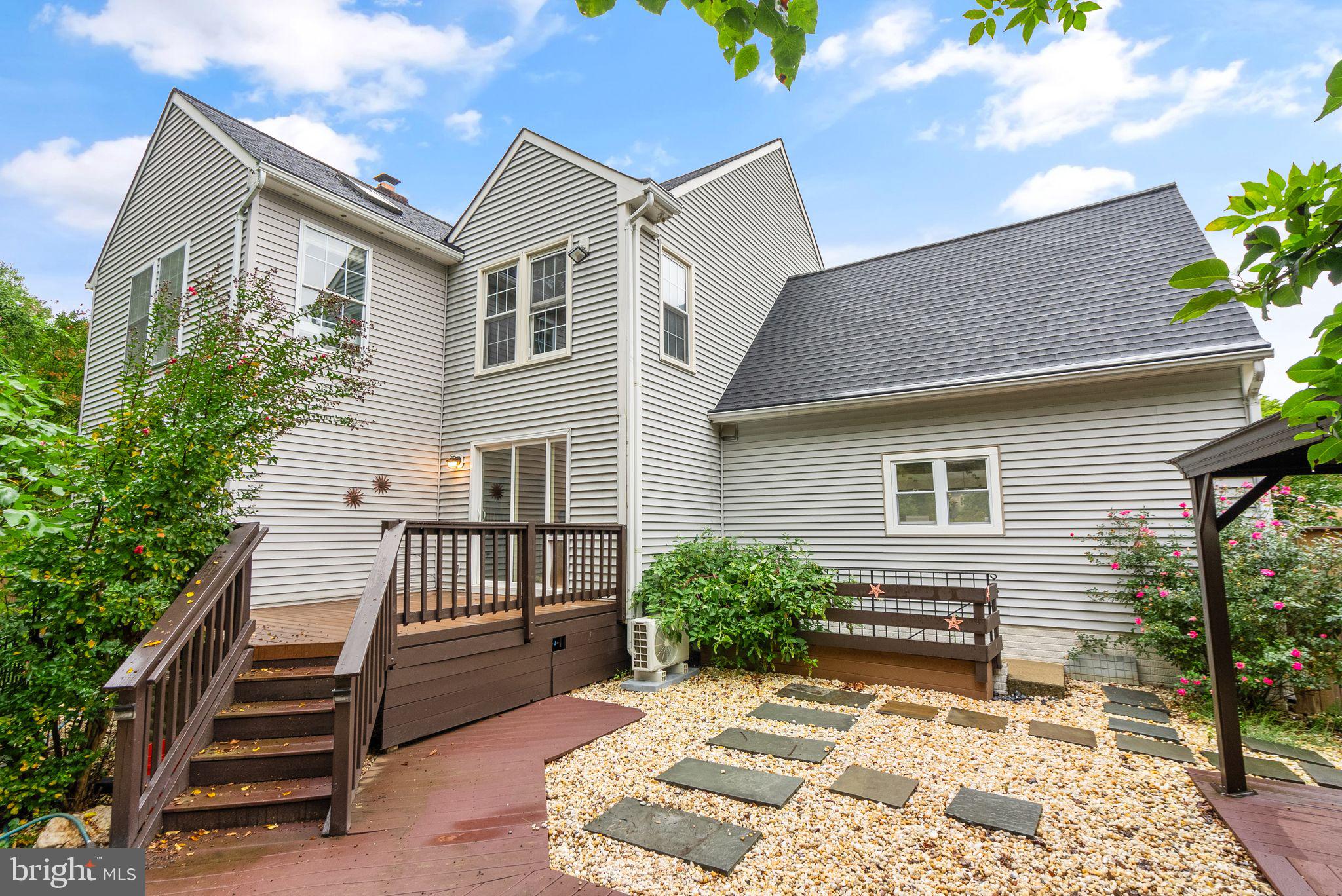 9121 Silver Pointe Way