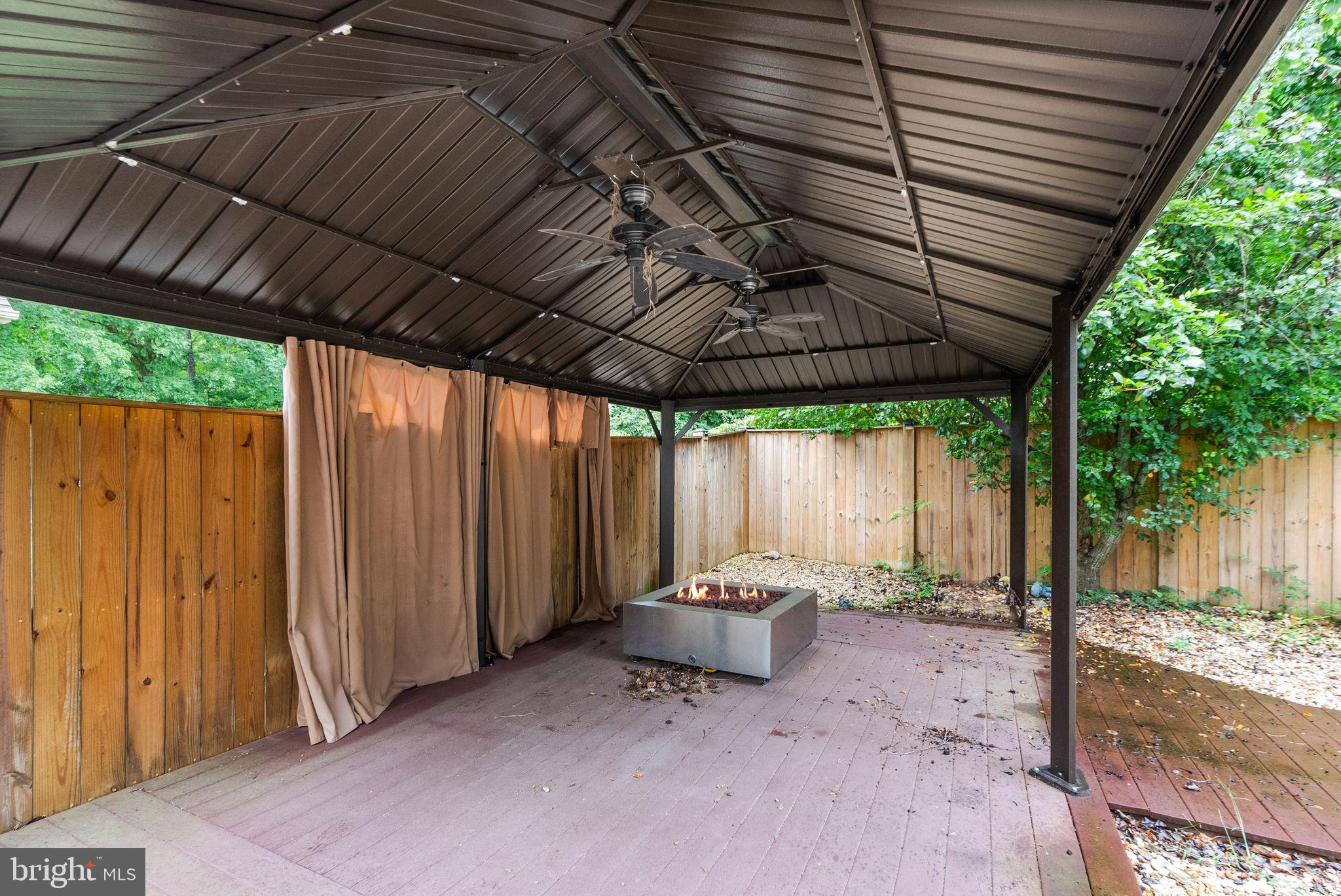 9121 Silver Pointe Way