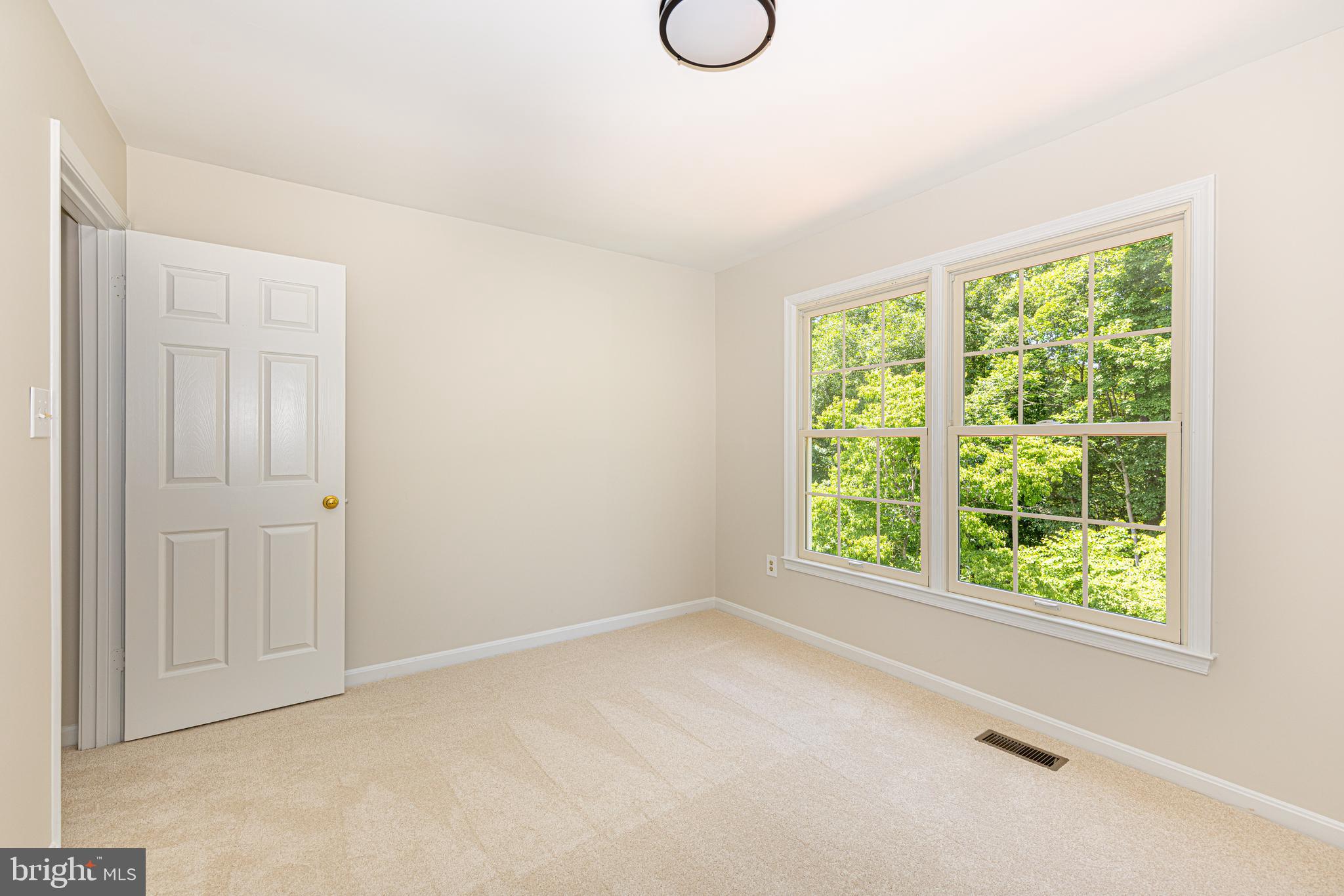 8103 Little Ridge Ln