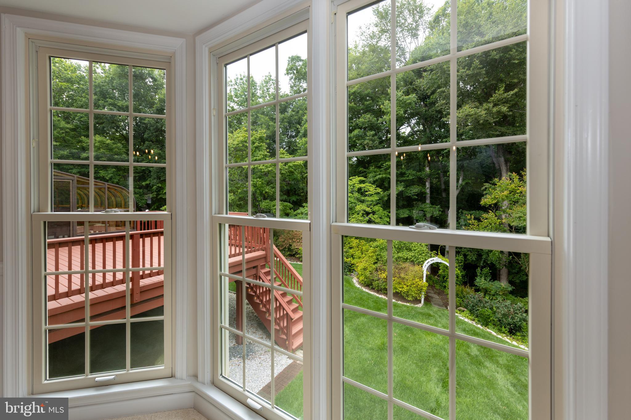 8103 Little Ridge Ln