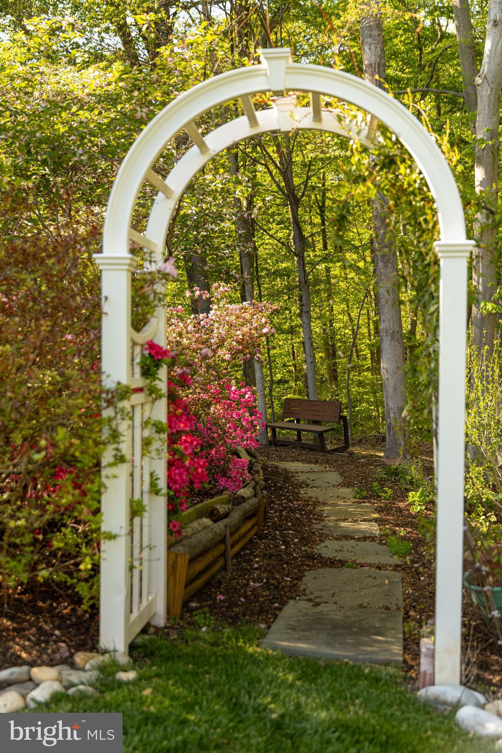 8103 Little Ridge Ln