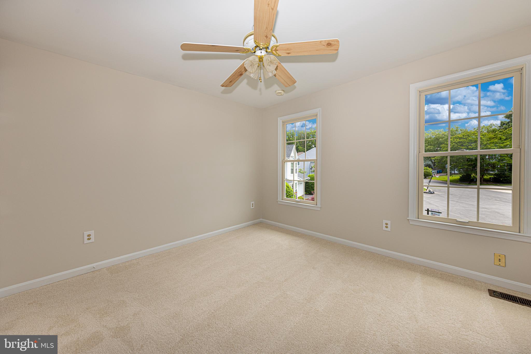 8103 Little Ridge Ln