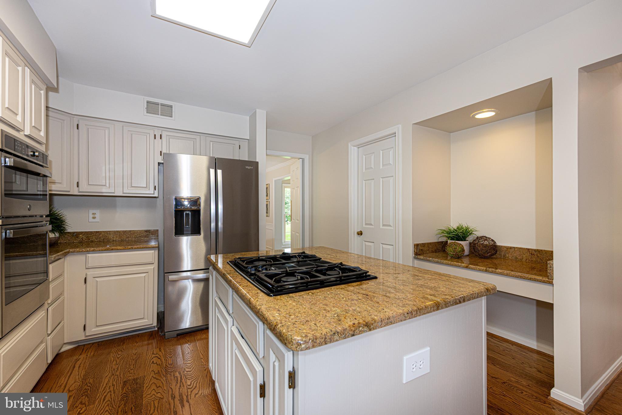 8103 Little Ridge Ln