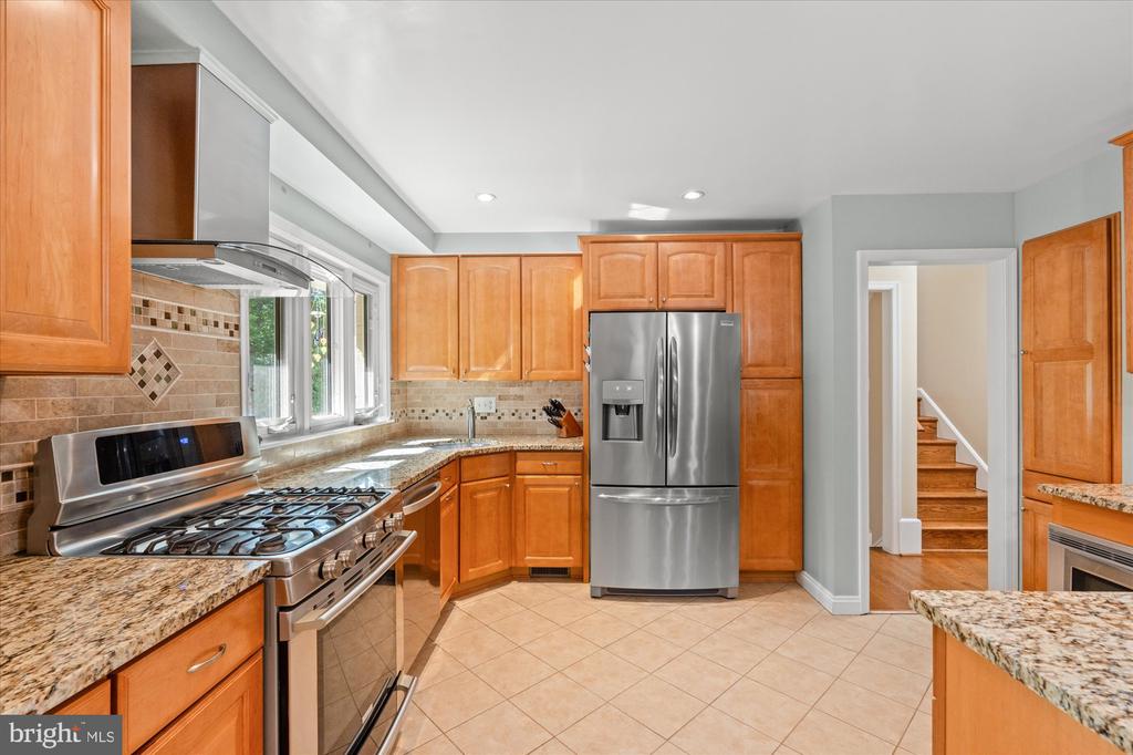 1106 Alden Rd