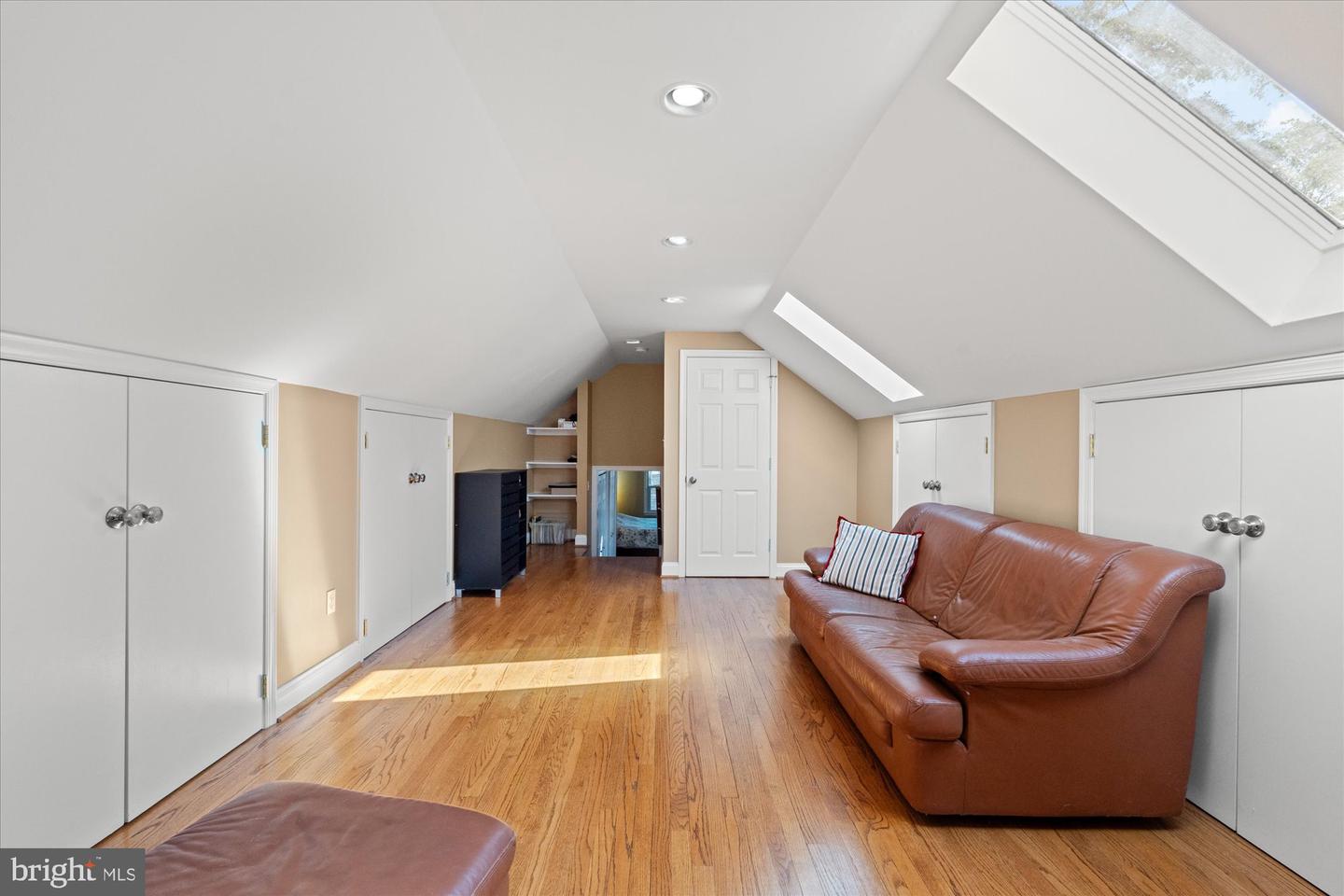 1106 Alden Rd