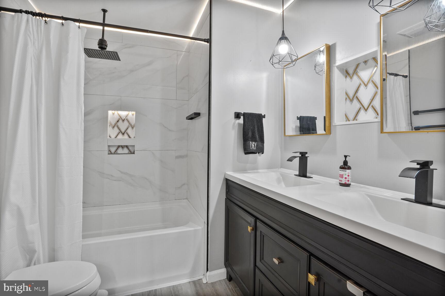 10911 CARTERS OAK WAY