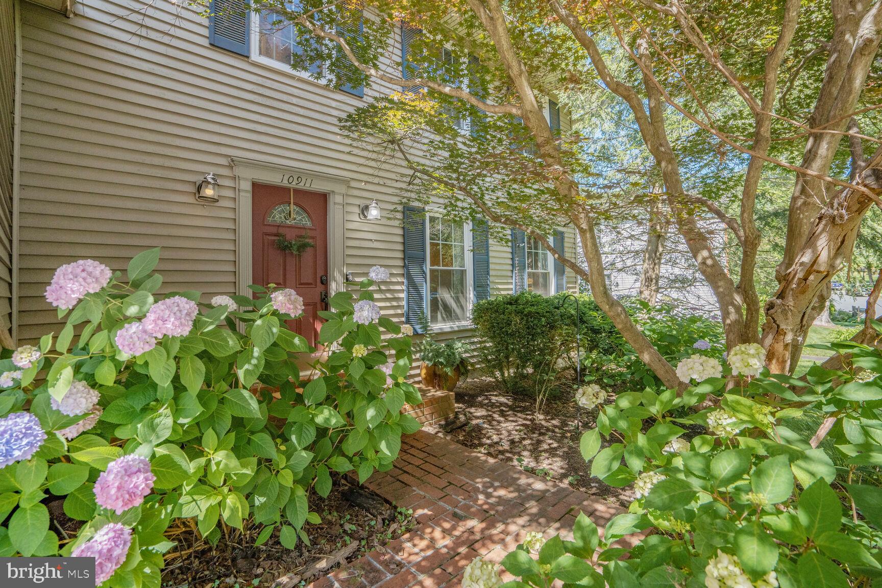 10911 CARTERS OAK WAY