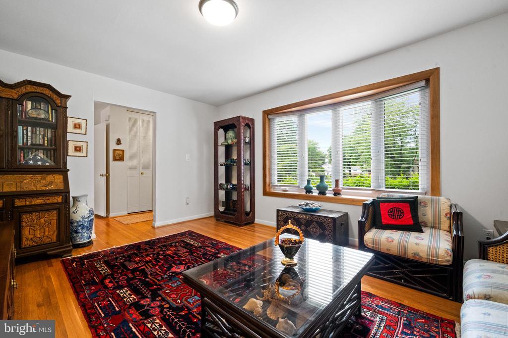9211 Capricorn Ct