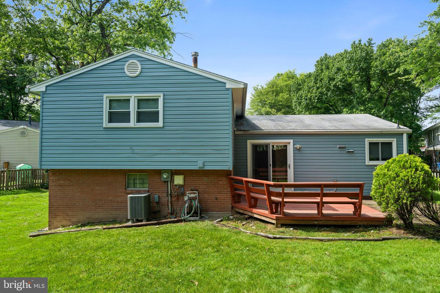9211 Capricorn Ct