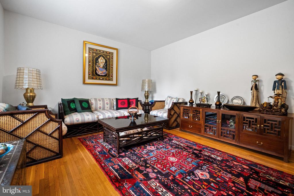 9211 Capricorn Ct