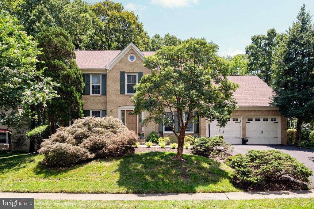 6909 TRILLIUM LANE