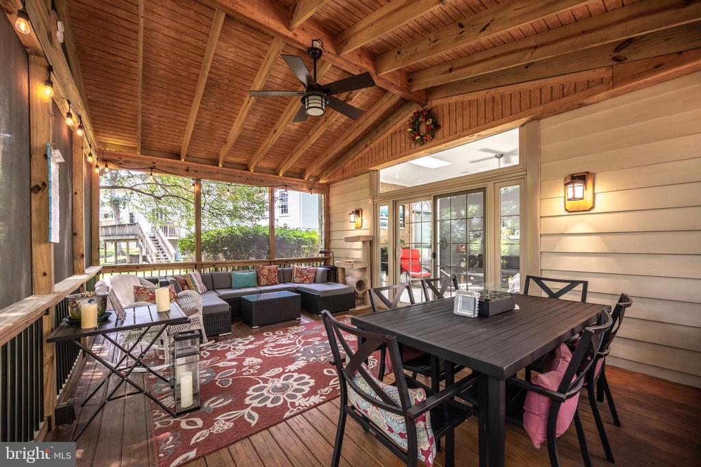 6909 TRILLIUM LANE