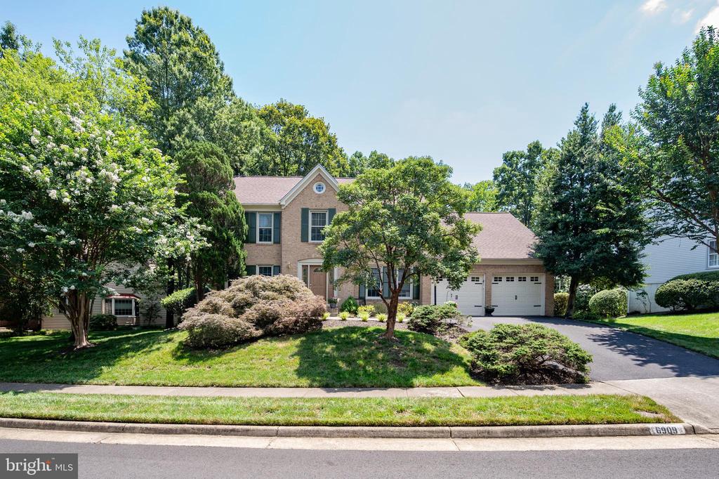 6909 TRILLIUM LANE