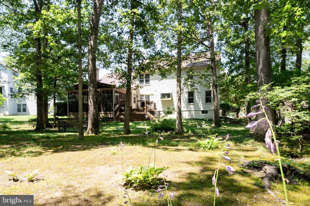 6909 TRILLIUM LANE