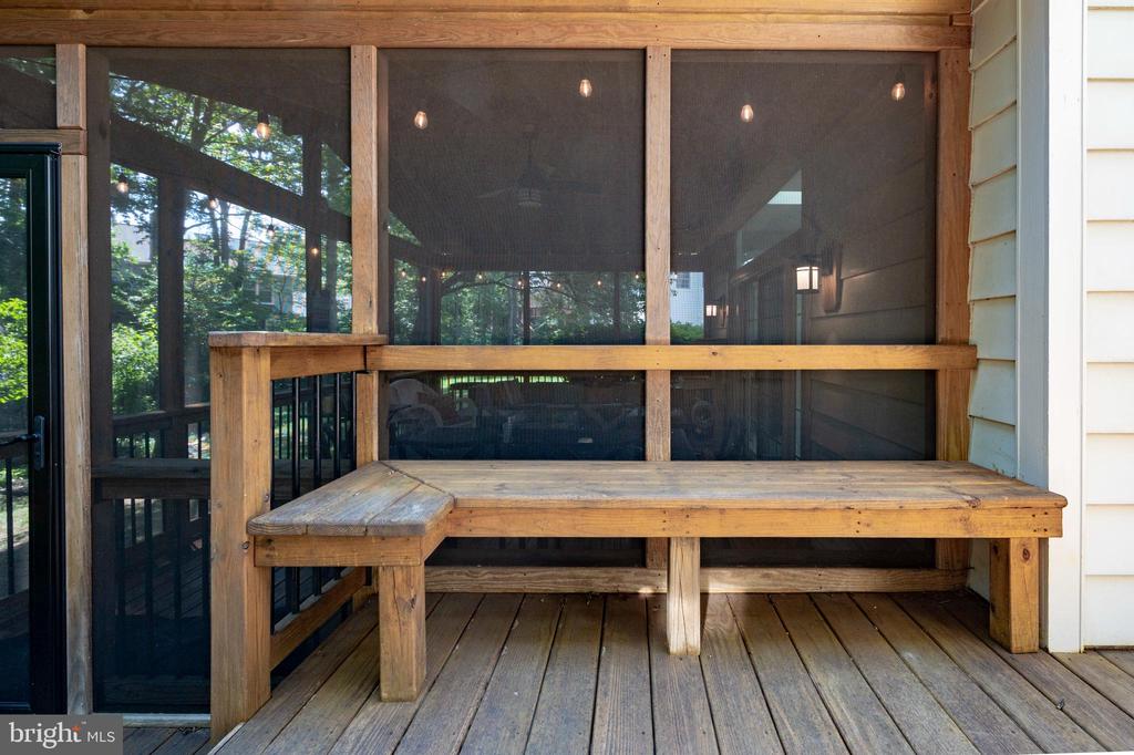 6909 TRILLIUM LANE