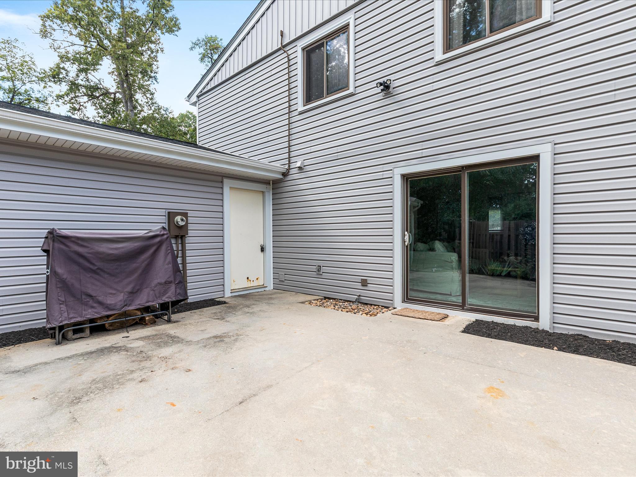 1513 MILLIKENS BEND ROAD