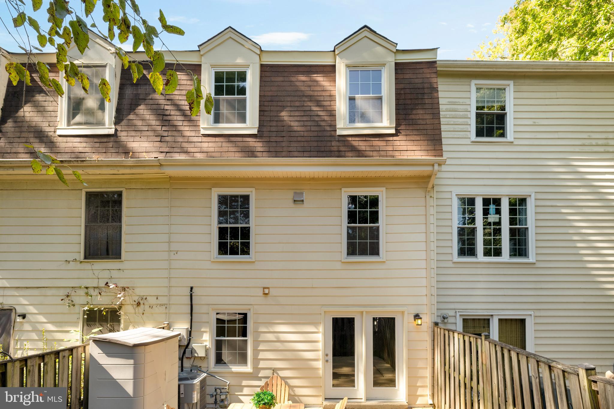 9461 CLOVERDALE COURT