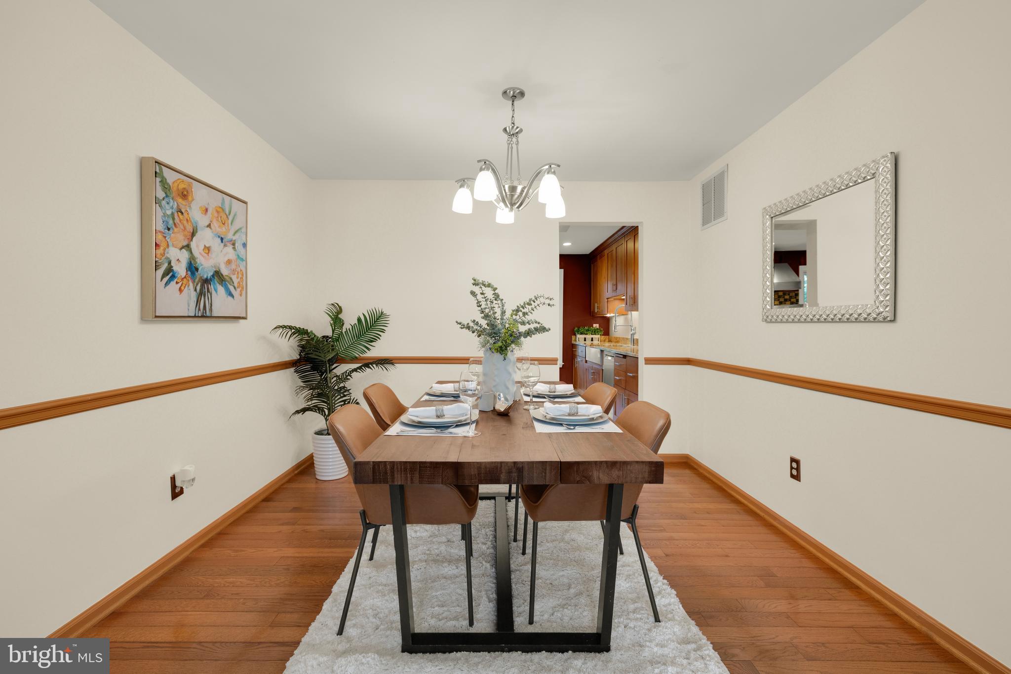 9461 CLOVERDALE COURT