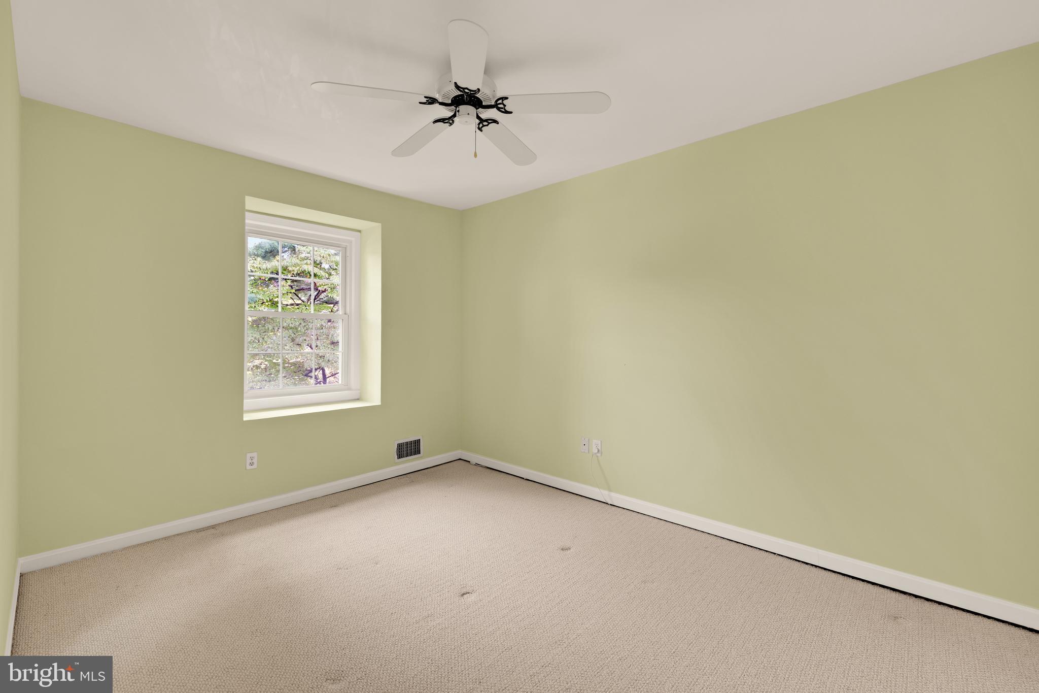 9461 CLOVERDALE COURT