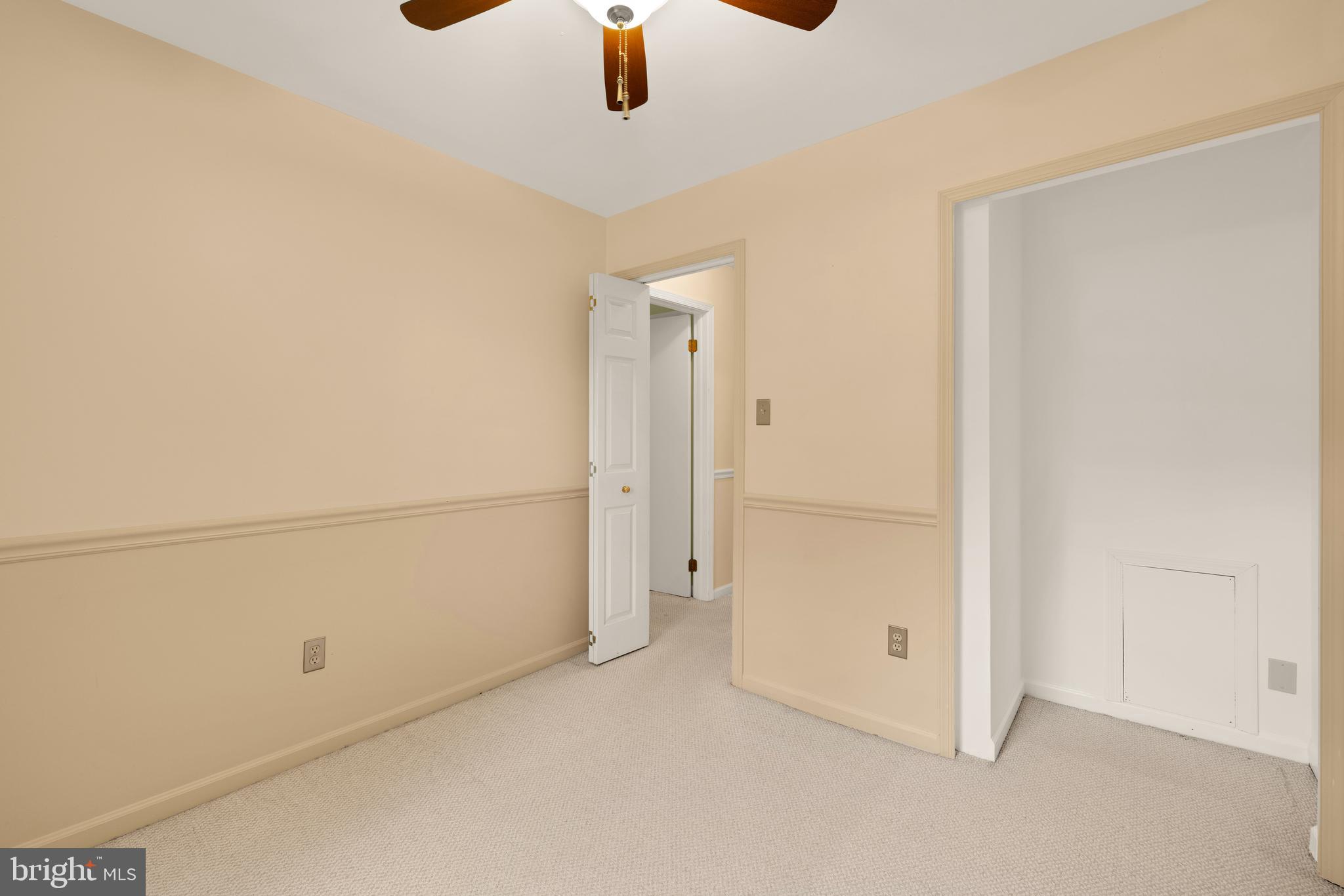 9461 CLOVERDALE COURT