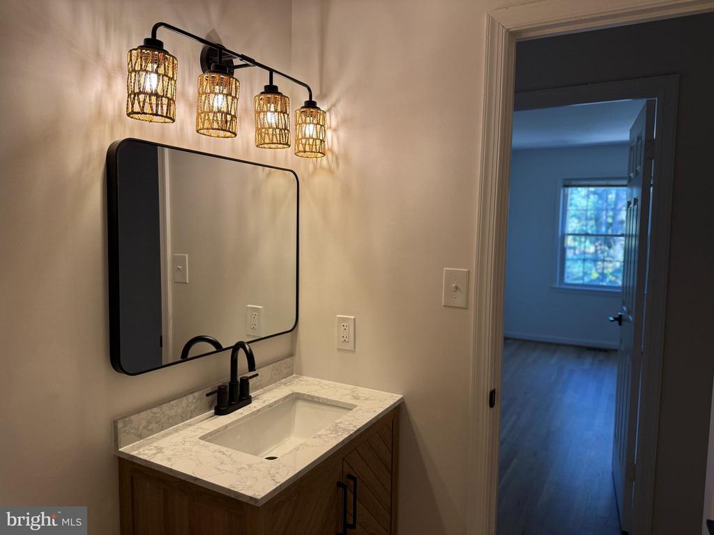 5257 LEESTONE COURT