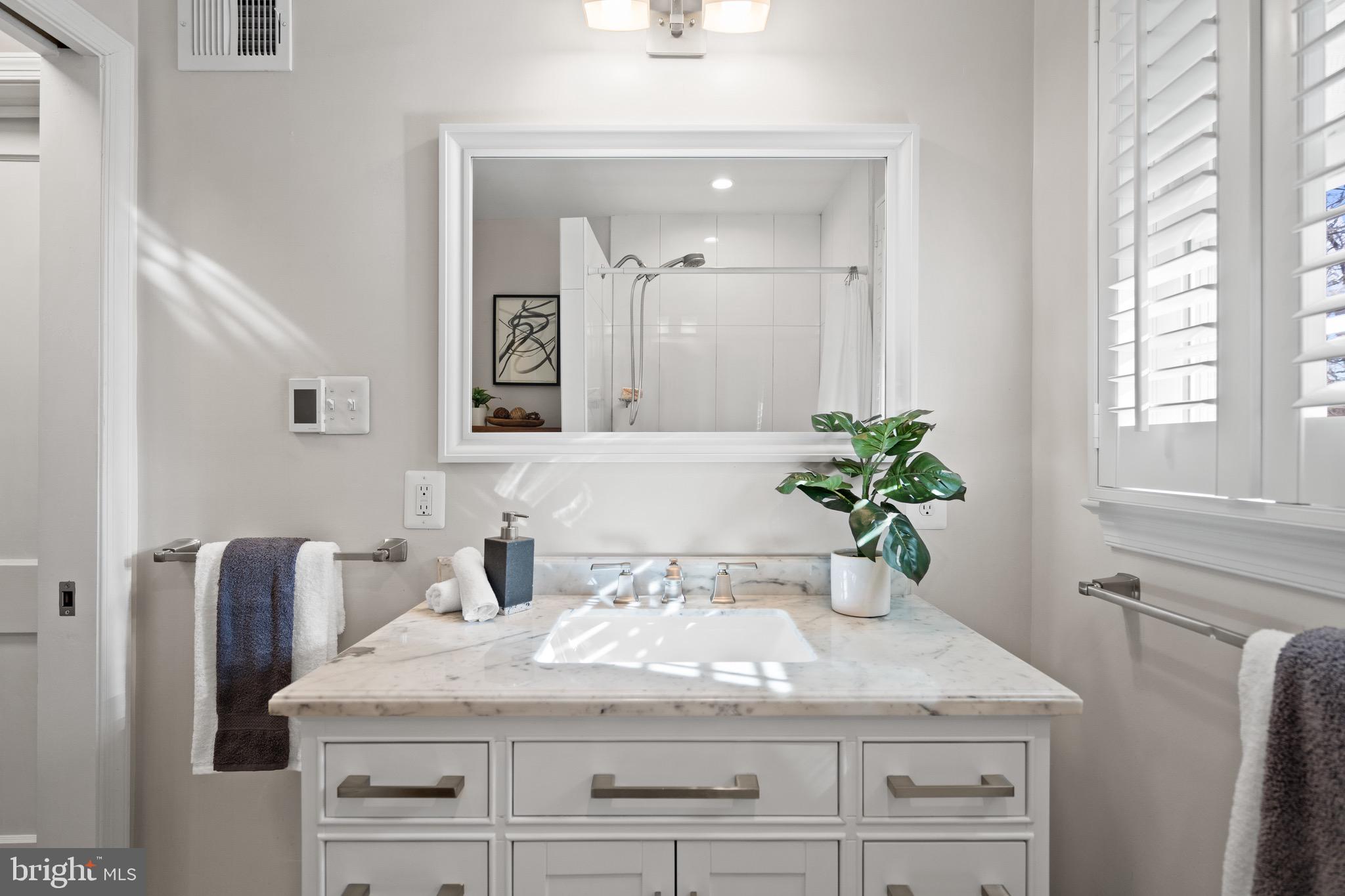 2002 SHENANDOAH ROAD