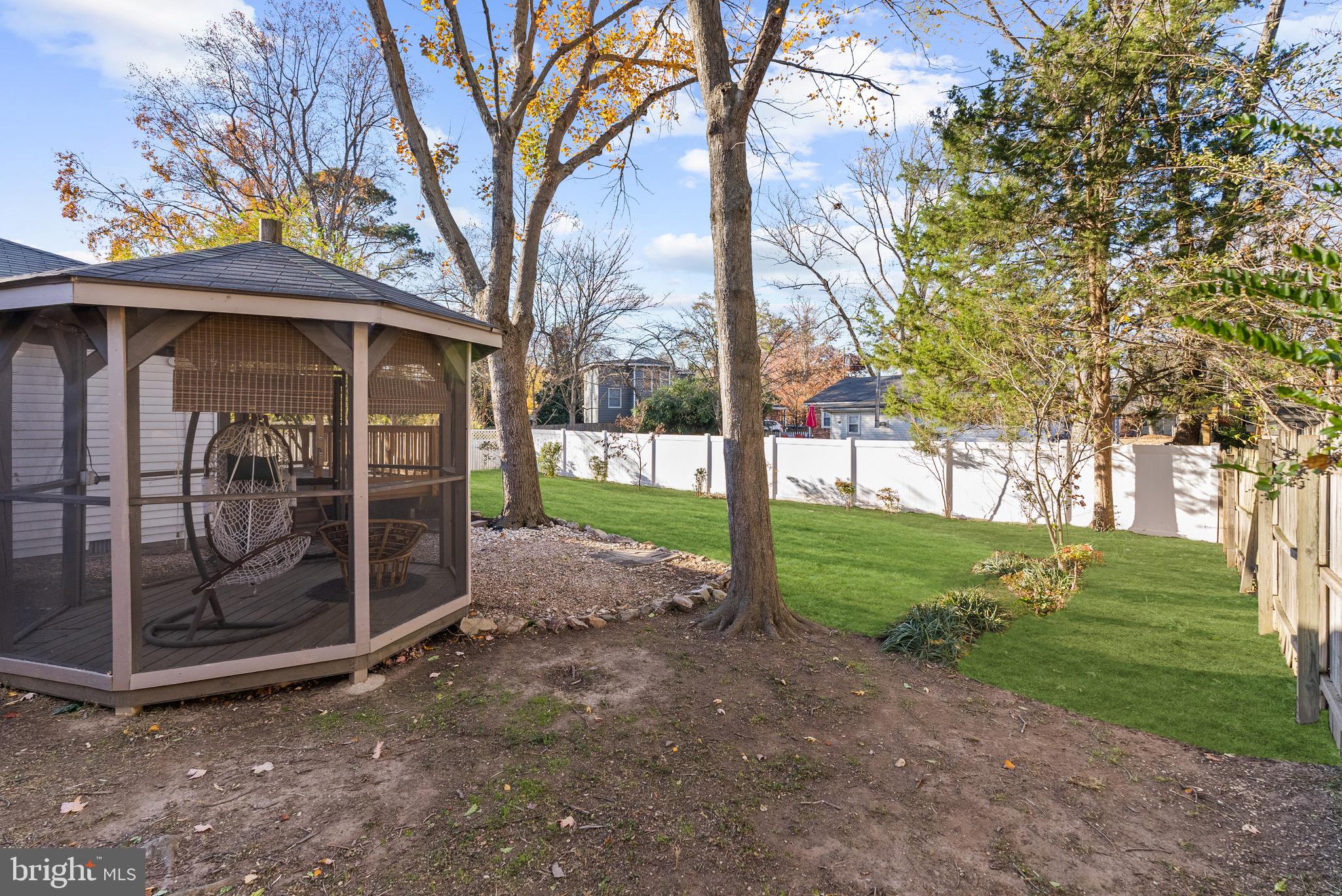 2002 SHENANDOAH ROAD